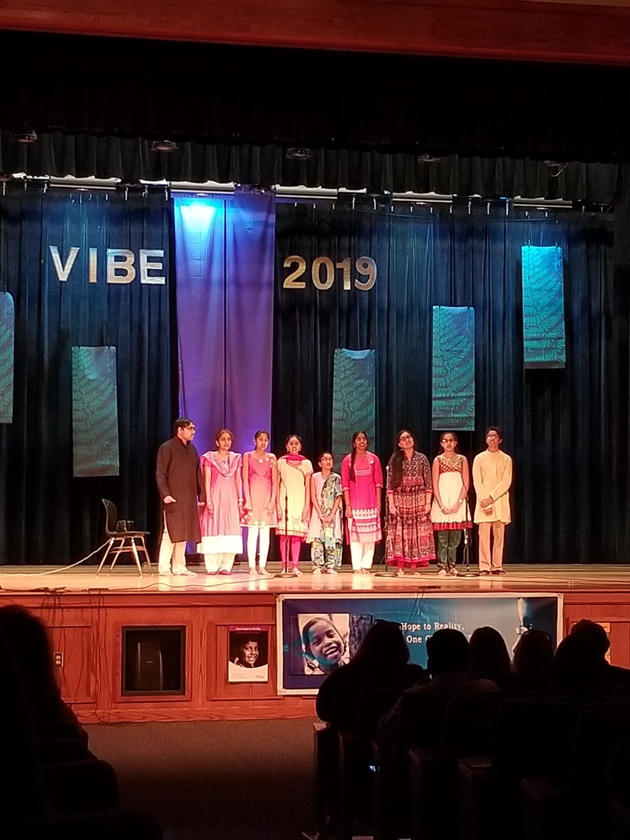 raksran's tweet photo. A rendition of "Ekla Chalo Re". Robindra Sangeet never fails to touch your heart. https://t.co/jiIFijcL8Y