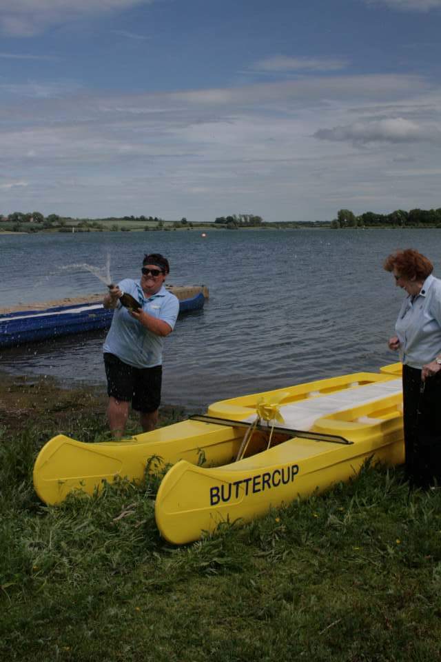 ChrisFix2010's tweet photo. @NhantsGuiding's new bell boat was officially launched today  @NorthamptonSC during #gopaddlingweek  thanks team! 👌@BritishCanoeing  @bellboating @GirlguidingMids @Girlguiding @GoPaddlingInfo https://t.co/w6wItZHw9r