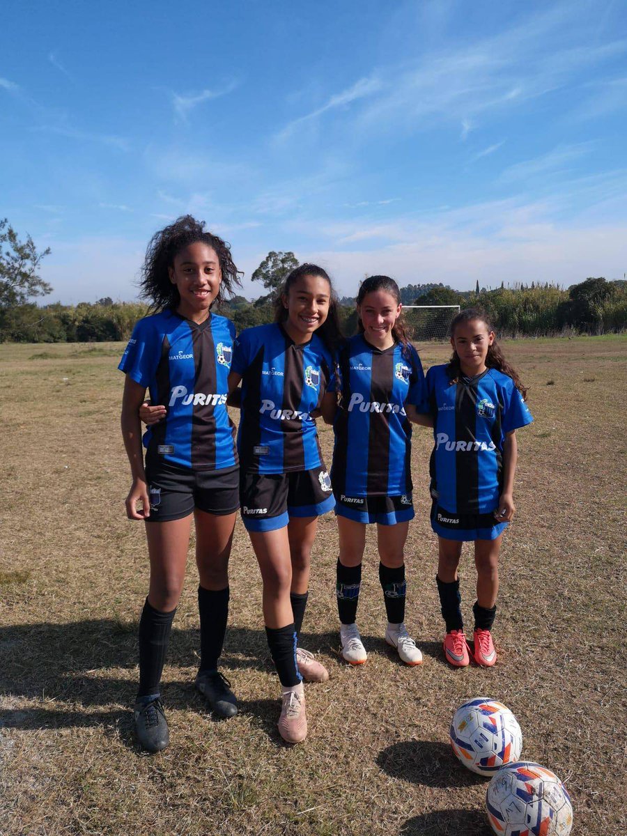 LiverpoolFC1915's tweet photo. #FemNegriazul | Fin de semana sin derrotas 🙌 

➡️ La Sub 12 y la Sub 14 le ganaron a Las Palmas, mientras que Sub 16 le ganó a Cerro y la Sub 19 a Naútico. 

👉 La categoría mayor empató 2 a 2 ante Nacional con goles de Victoria Sena y Martina Terra. 

#SomosLiverpool https://t.co/3r8derN13I