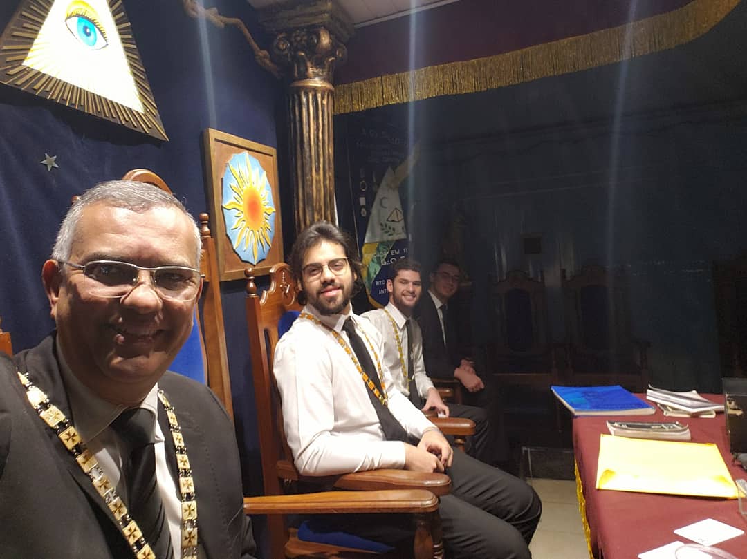 tiosergioluiz's tweet photo. Capítulo Dois de Abril N. 390 da Ordem DeMolay em Campo Grande MS.

#SCODB #DeMolay #GCEMS https://t.co/PCf3jiGuJy