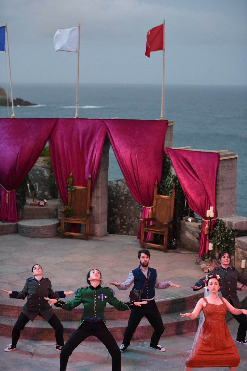 penberth73's tweet photo. A colourful and energetic dress rehearsal of All’s Well That Ends Well @minacktheatre performed by @HeadyConduct https://t.co/PYcrguRHaV