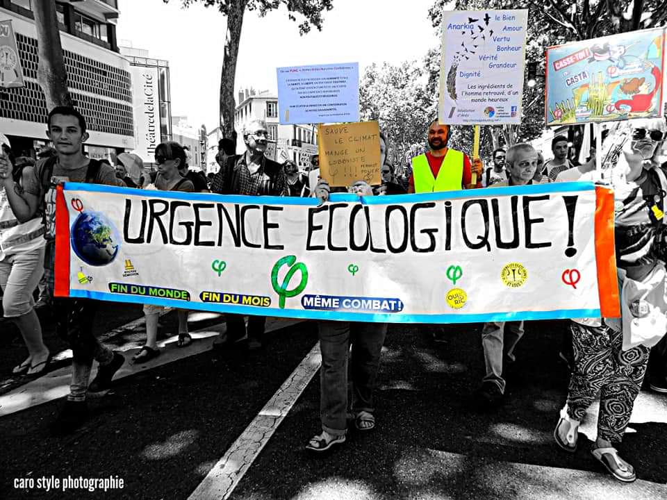 _Pat_Sim_'s tweet photo. TOULOUSE / #ActeXXIX / 1_6_19
➡️ Crédit photos : Caro Style https://t.co/dw6XFUloW0