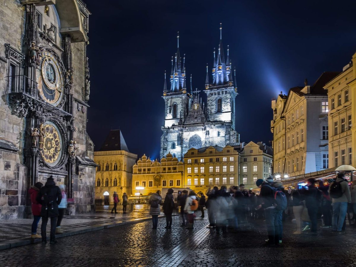InterRailingPac's tweet photo. Interrailing atrraction inspiration: Astronomical Clock, Prague.

 #interrailing #interrail2019 #interrailing2019 #interrailingpackages #europe2019 #traveleurope #europe #backpackingeurope #discovereurope
#seetheworld #studenttravel #eurotrippin #eurotrip #eurotravel #travelgoals https://t.co/LUVXbhivSV