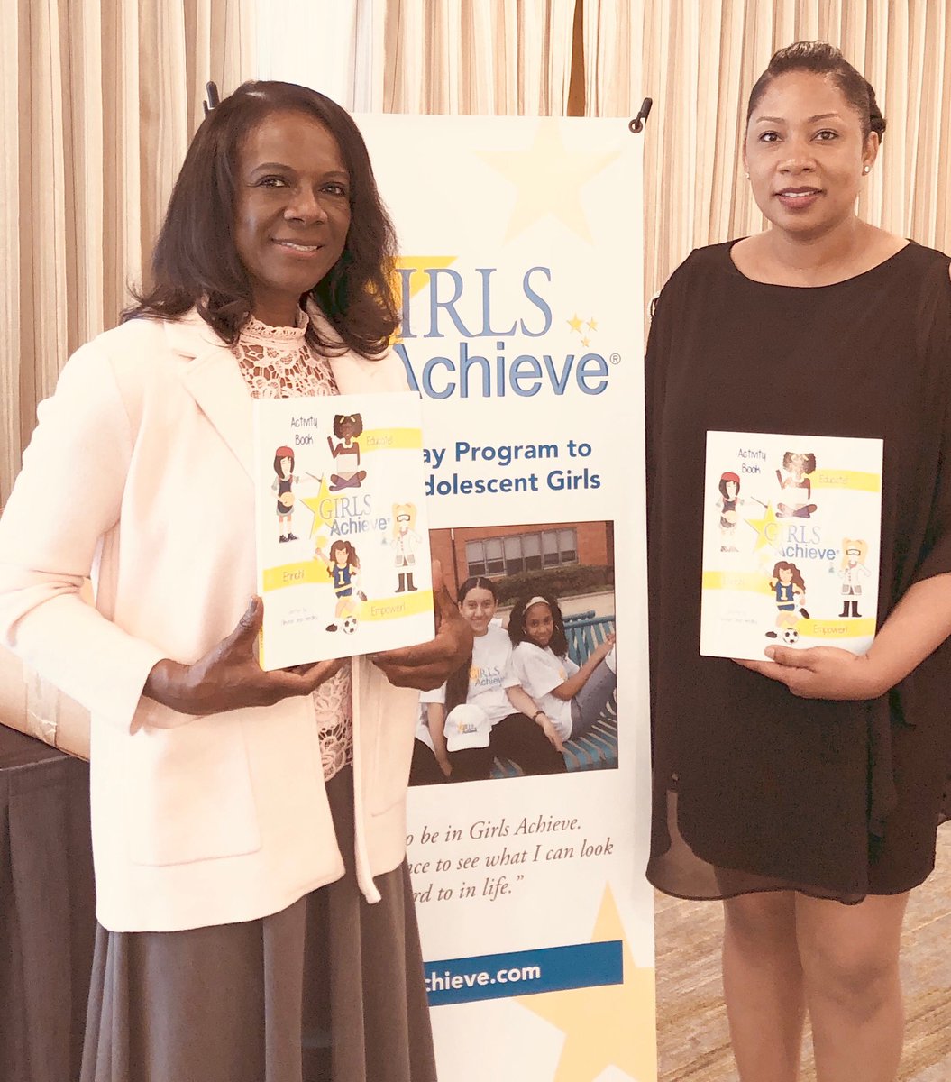 ElleanorJean's tweet photo. Going Global Business Networking Conference 2019. Promoted my@GIRLS ACHIEVE ACTIVITY BOOK and was among presenters. https://t.co/u94n87Wvrz. Event by KemKlicks, Kem Odike, Founder/CEO. https://t.co/dFK5StOWvk
