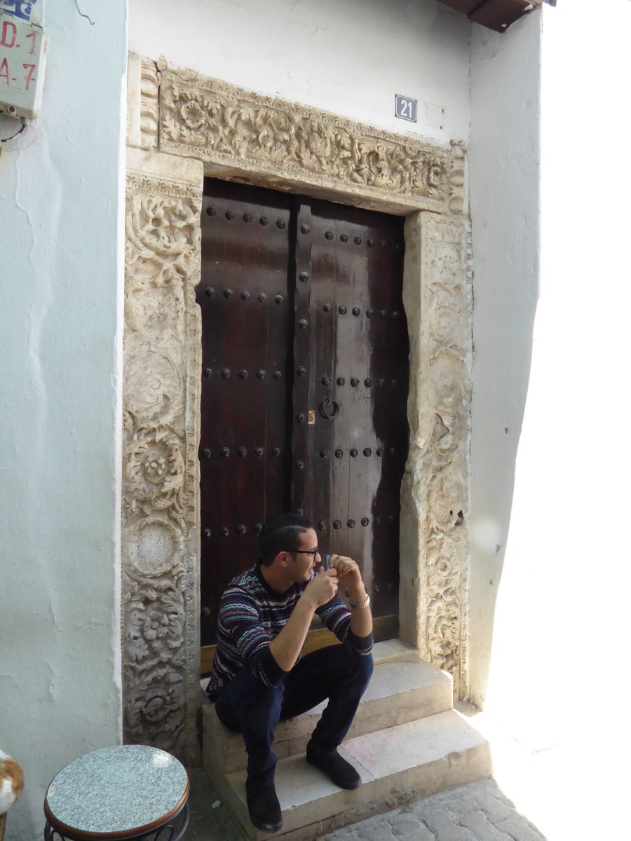 nasserrabbat's tweet photo. #Tunisia. Intelligent #restoration gestures around the #Zeituna Mosque that uncover old details and bring light to the suq around the mosque's perimeter. Part of the excellent work of ASM (Association de Sauvegarde de la Mรฉdina), which twice received the Aga Khan Award (#AKAA) https://t.co/A9zeX1Kr0F