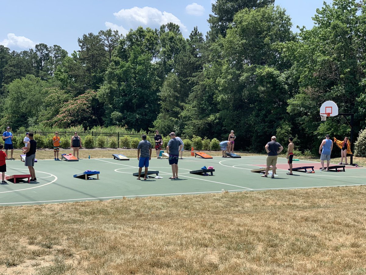 UrFavGreenleaf's tweet photo. When winlocal is the norm, #MAS_EastRegion takes winlocal to a new level. #MAScollab #MASlevels #ATTFiber #BlazingFastFiber #MAScommunityengagement #WeAreWhereYouAre #CharLIT #RodgersTHAT #TheForce #UrNeighborhoodisLIT #FirstNet https://t.co/TfW1Z9M5k0