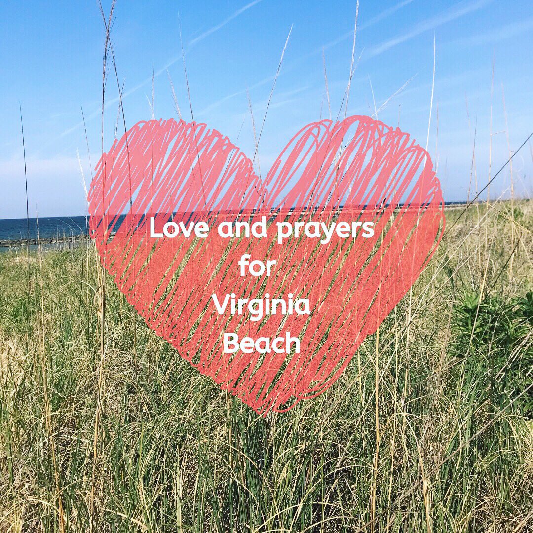 CupKarma's tweet photo. Sending love, healing vibes, comfort, and prayers to the family members of the innocent people who died in this terrible tragic shooting at the VA Beach municipal center last Friday.❤️🙏🏻 #vabeach #virginiabeach #shooting #massshooting #prayers #love #comfort #community https://t.co/rF4TsU3dR7