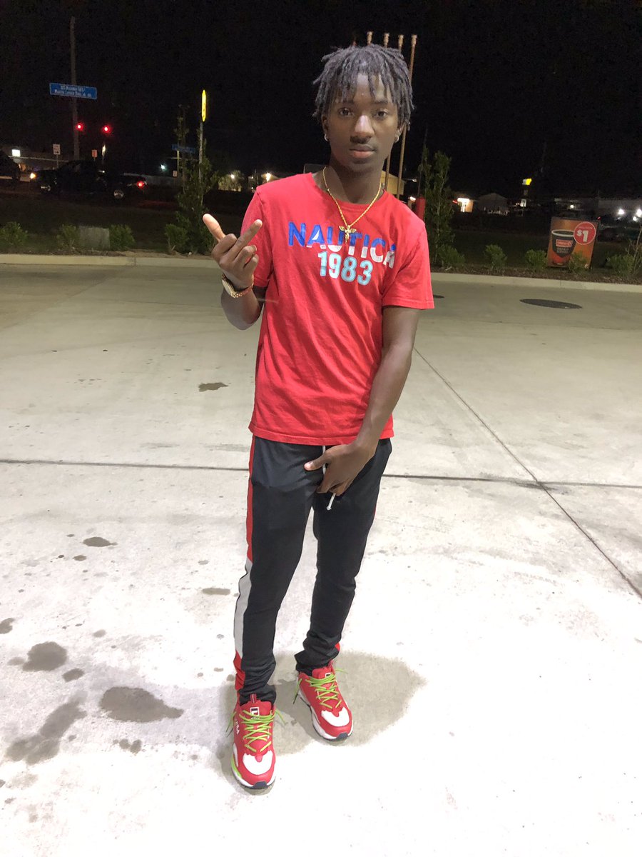 guhhthats's tweet photo. Iโma Money Making Nigga Fuck The Old Me๐งธ... Iโm A UnTamed ๐ฆ You Canโt Hold ๐จ๐ฐ๐๐ฝโโ๏ธ #ThisShitEasy๐คง
#YeenSlime๐งโโ๏ธ๐
#BroBro๐งธโค๏ธ https://t.co/Nv9D0zB3W4