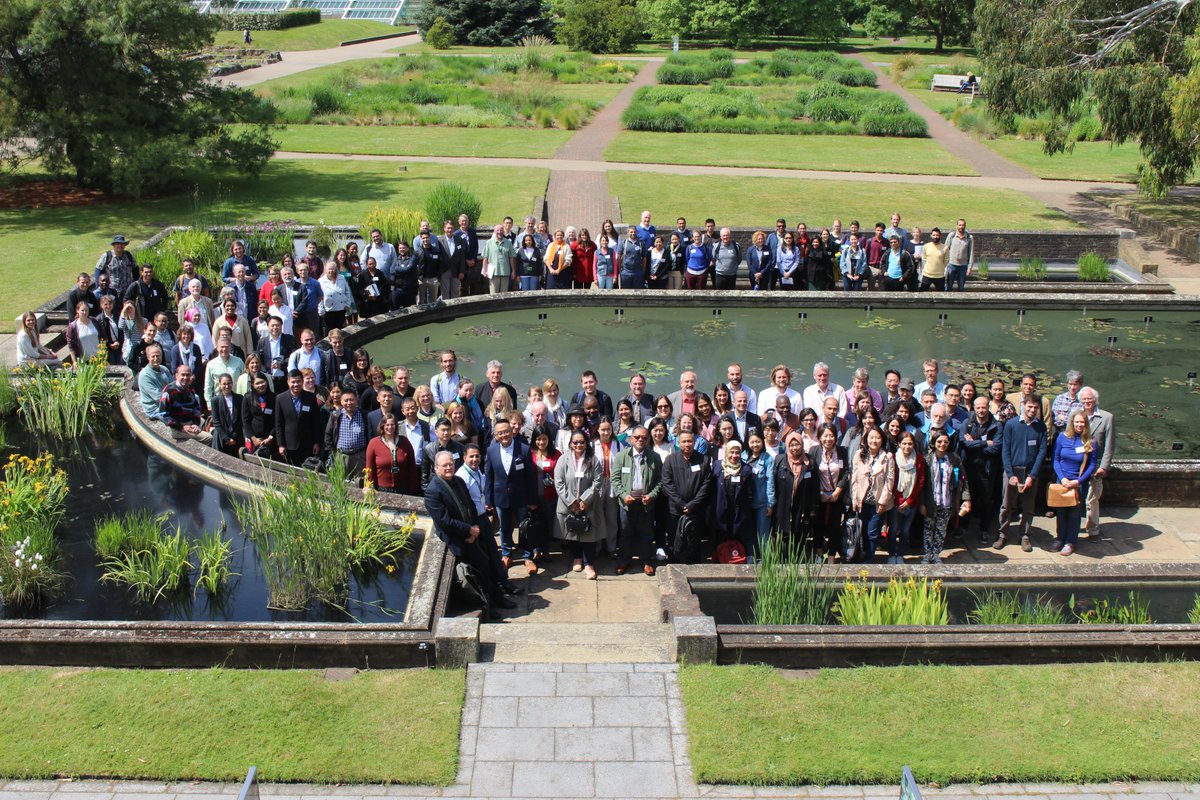 michaelffay60's tweet photo. We had great #diversity at #IOCCVII - six continents, 35 countries, 4 plenary speakers (from 4 continents: 2 female, 2 male) and 94 presenters of talks (48/46) AND lots of young people: #Orchid #Conservation: the #NextGeneration https://t.co/nzozRuGO1d