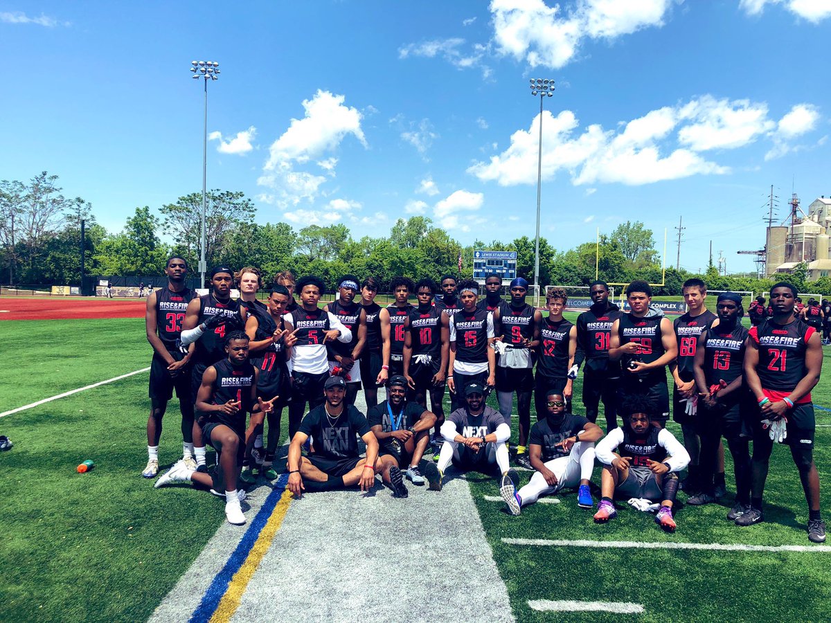 CoachWalkerIV's tweet photo. We got better today! Great atmosphere at @RiseAndFireCamp! Big thanks to @QBCoachHolc for allowing me to be apart of something special!
#DBs https://t.co/gA3p7b4GUu