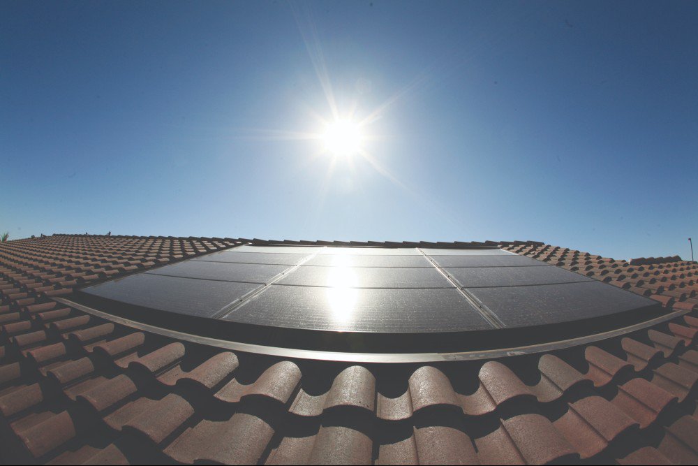 Starting next year, all new construction in California will be net-zero (homes will have to produce as much electricity each year as they use). Cali tends to lead US environmental policy, so more net-zero homes across the country are likely on the way! bit.ly/310FioA