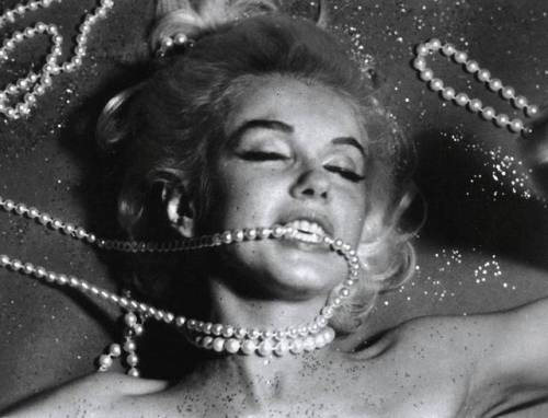 Marilyn Monroe by Bert Stern, The Last Sitting, 1962 . 🤩🤩
#MarilynMonroe #VintageBeauties #photograghy #photoshoot #Retro #Vintage