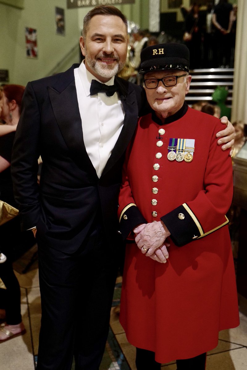 davidwalliams's tweet photo. Your @bgt winner 2019 Colin Thackery https://t.co/2USzM7BkV8