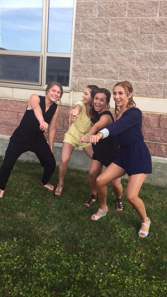 jorjajaynee's tweet photo. Middle school —> now. So thankful for my besties💓 https://t.co/D3BL5B3fE3