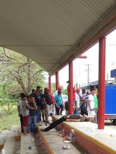 Oaxaca: EJECUTAN a masculino frente a la PGR de Tuxtepec. Noticias en tiempo real