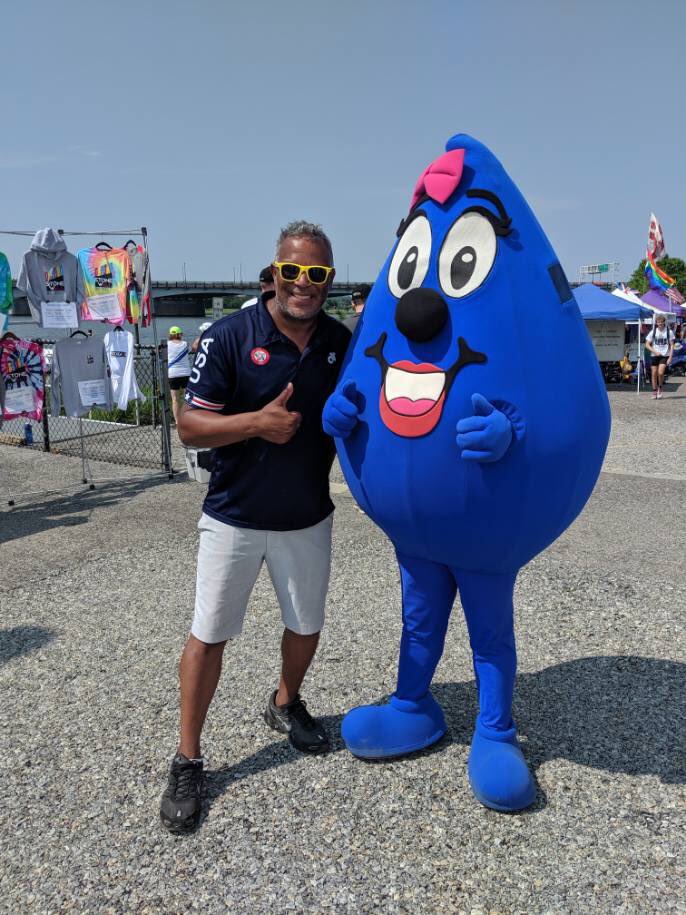 dcwater's tweet image. Lots of fun today celebrating the 25th anniversary of the Regatta, and the 50th anniversary of the Stonewall riots. Thanks for having us @dcstrokes ! #StonewallRegatta
