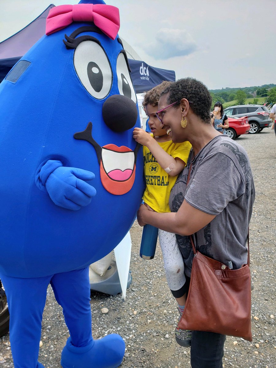 dcwater's tweet image. Lots of fun today celebrating the 25th anniversary of the Regatta, and the 50th anniversary of the Stonewall riots. Thanks for having us @dcstrokes ! #StonewallRegatta