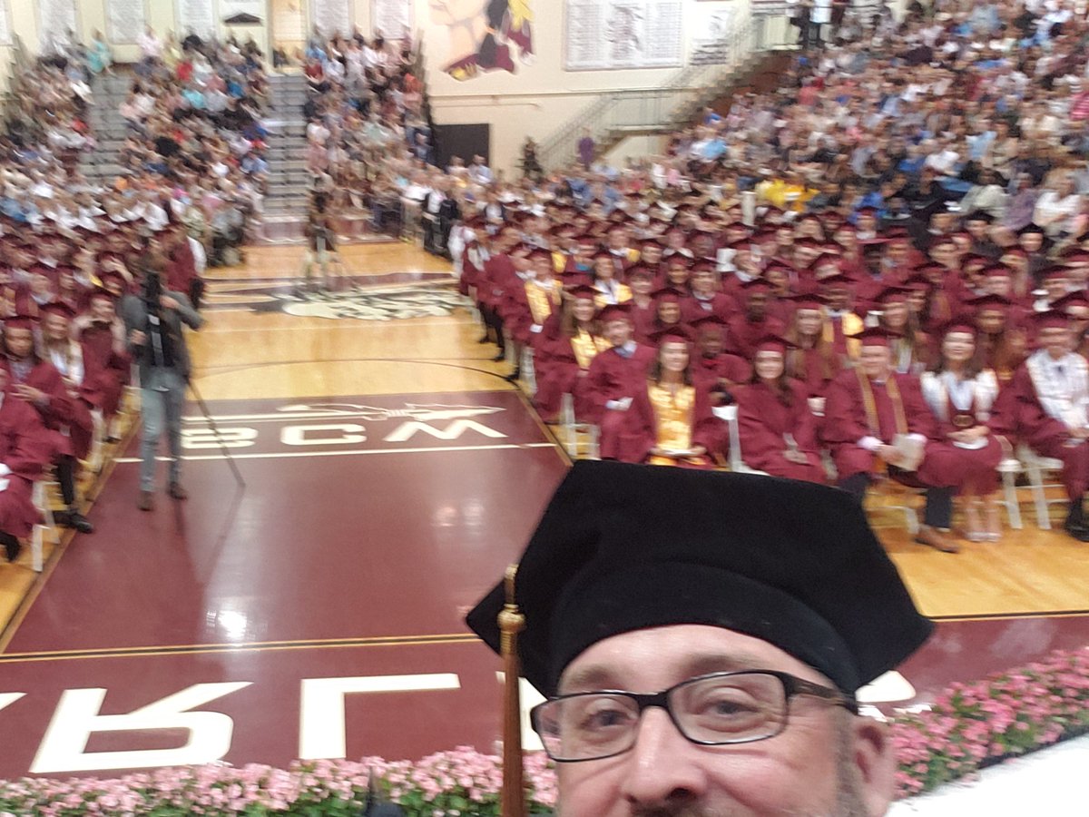 SCWestPrincipal's tweet photo. Congratulations Class of 2019!  West won't be the same without you! #SelfiesWithStudents #BlurryButItStillCounts https://t.co/RHlZwH5zTE
