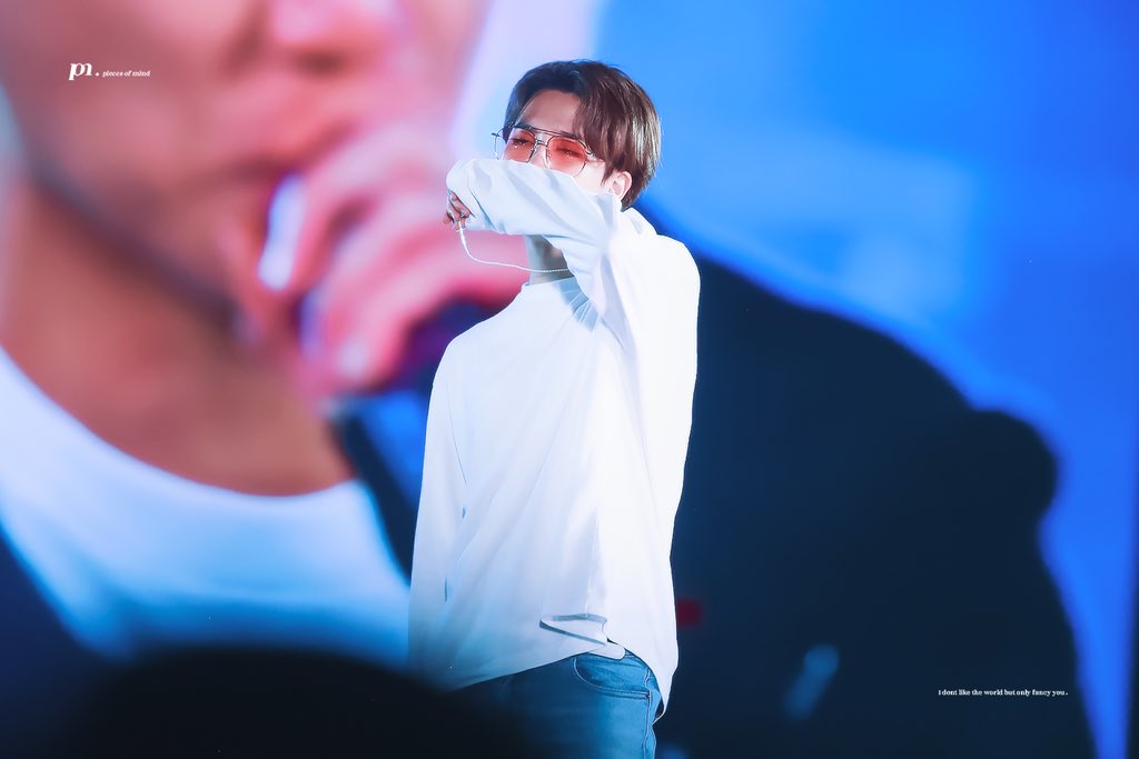 piecesofmind_jm's tweet photo. #JIMIN #지민 #WeLoveYouJimin @BTS_twt 190602 😢😭 https://t.co/t9K0SUy3rm