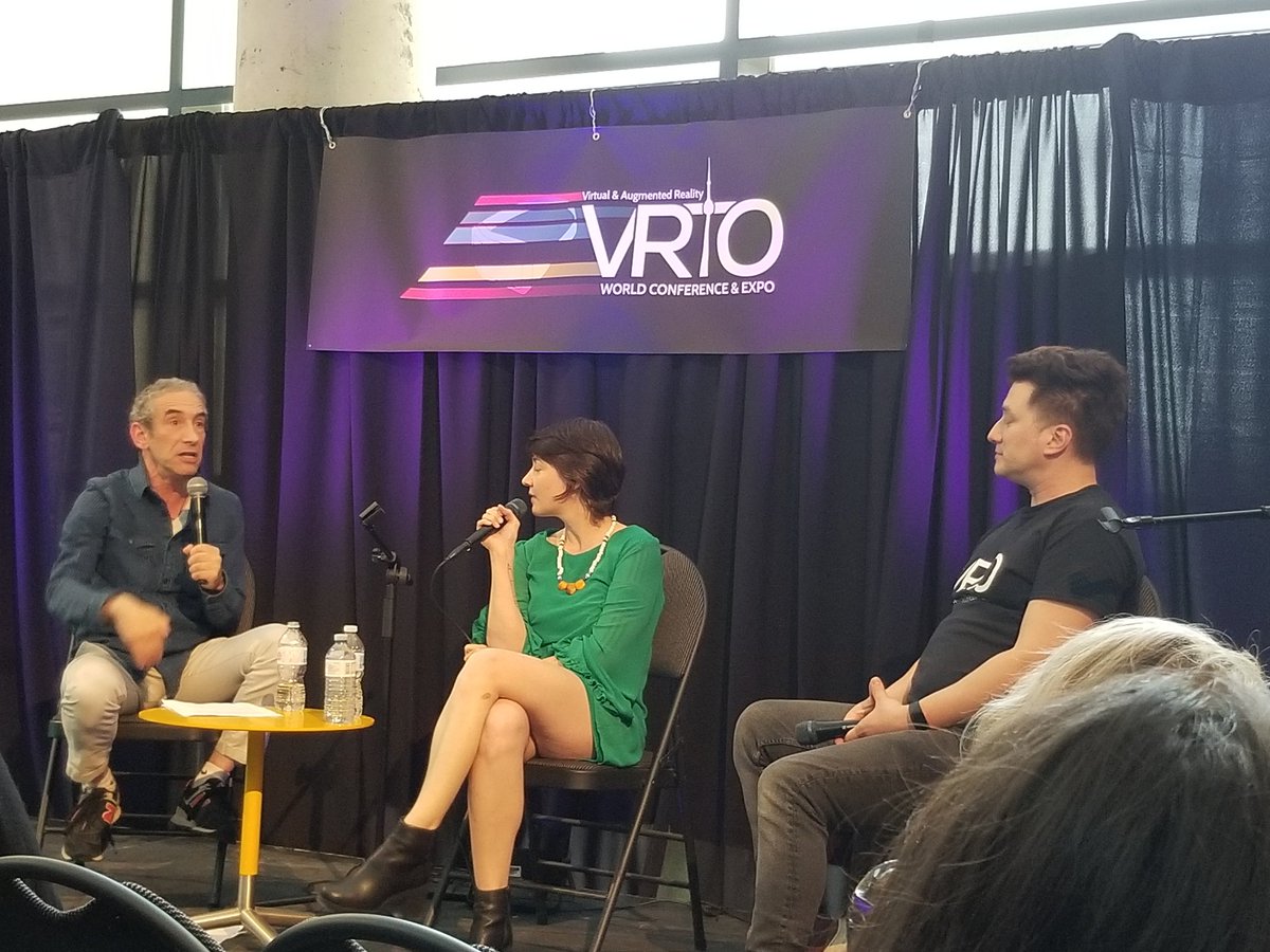 Profound and inspiring talk <a href="/VRToronto/">VRTO The Spatial Media World Conference</a> with @ameliawb <a href="/rushkoff/">douglas rushkoff</a> <a href="/kmalickisanchez/">kms</a> <a href="/teamhumanshow/">Team Human</a>