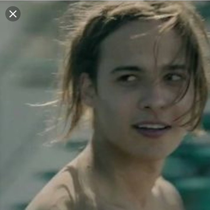 FDGolbe's tweet photo. Viena an the Fantones. With Frank Dillane but when is these movie going to come out? 😕 https://t.co/9gECJcWkon