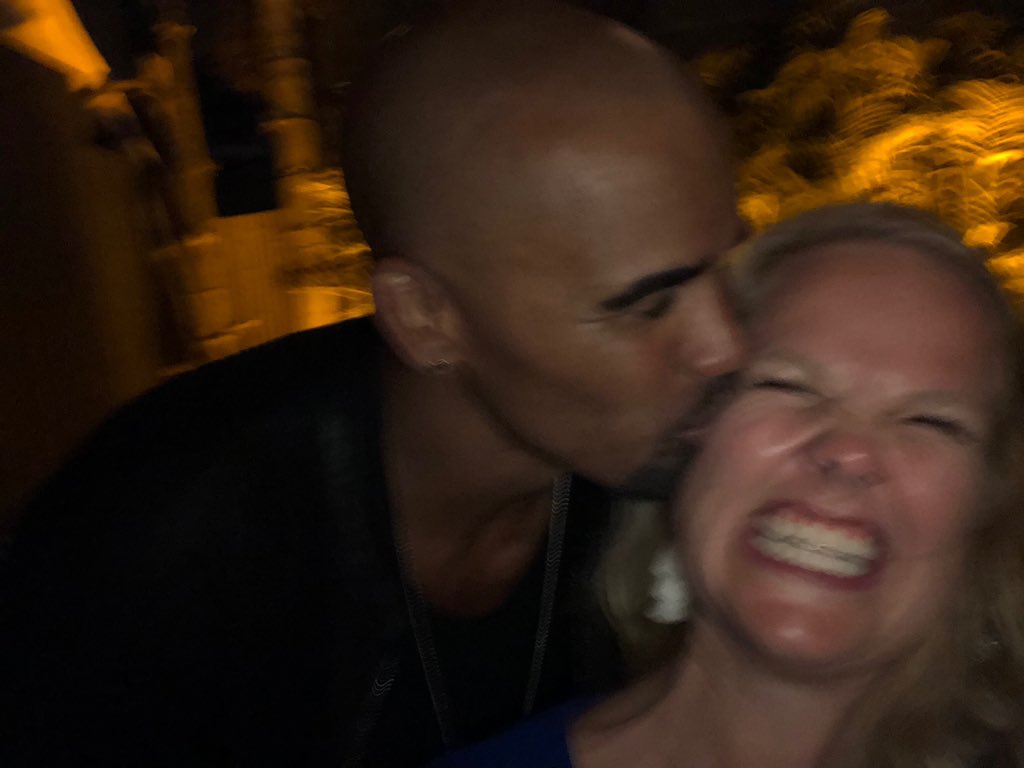 richie__07's tweet photo. My daughter is in South Beach , Miami for a bachelorette party weekend ! Just your average Sat night and Shemar Moore pops up ! #surprise #elation #cellnumbers https://t.co/FUIfe8U5Lq