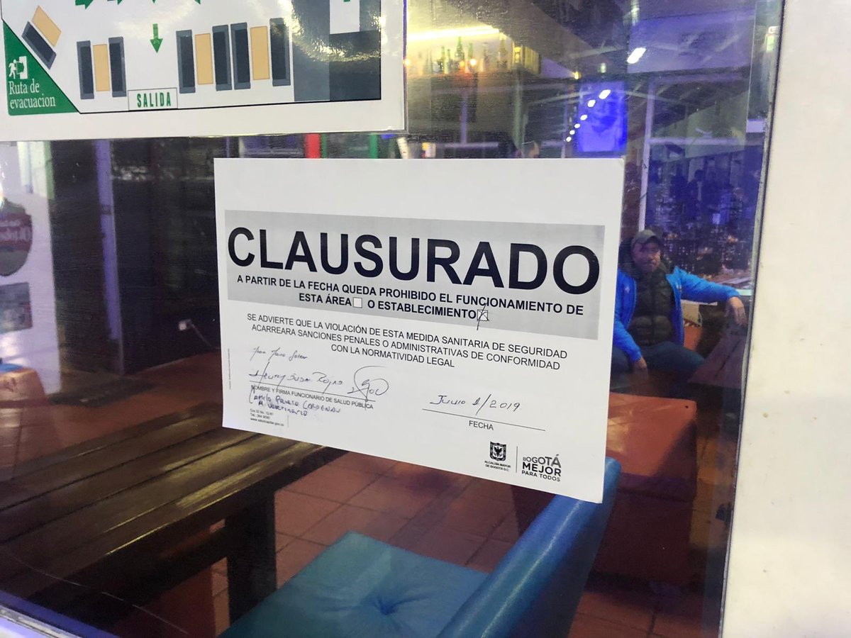 subaalcaldia's tweet photo. #SubaInforma☑️Anoche se realizó un operativo de inspección, vigilancia y control en el sector de Prado Veraniego.
La diligencia dejó como resultado:  
Suspensiones temporales: 1
Clausuras: 2
Bebidas no aptas para el consumo: 391
No de establecimientos visitados: 9 https://t.co/8L0WbMmq8h