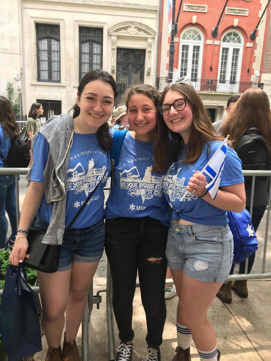 USYIsrael's tweet photo. USY had a great day at the Celebrate Israel Parade today! Yom Yerushalayim Sameach!🇮🇱🇮🇱 https://t.co/el6k9HBv0i