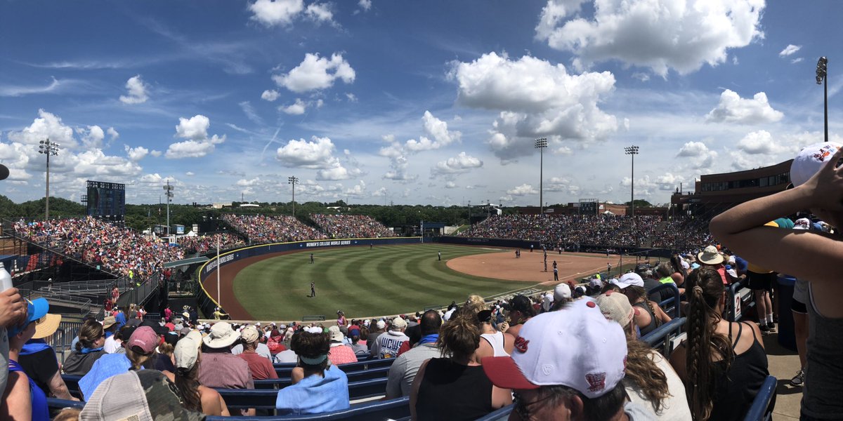 andreaaortizzz's tweet photo. every softball players happiest place on earth!!🥎 #WCWS #uclavswashington #onlythingmissingisu https://t.co/lmVzPAy1N2