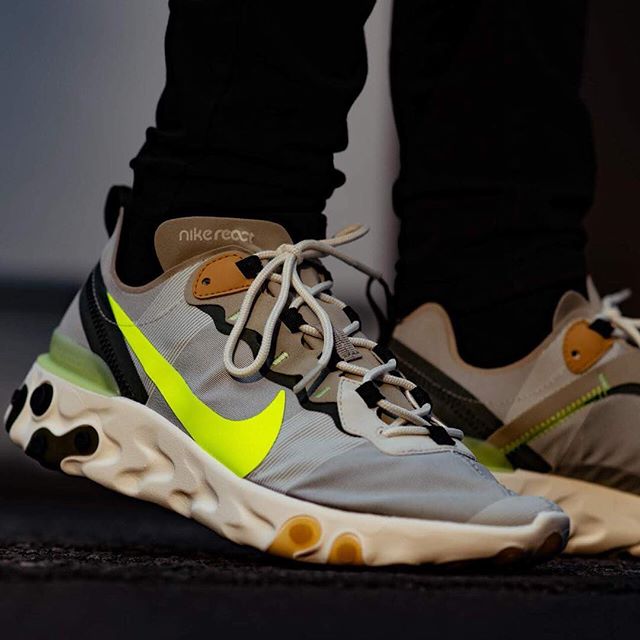 nike react element spruce aura