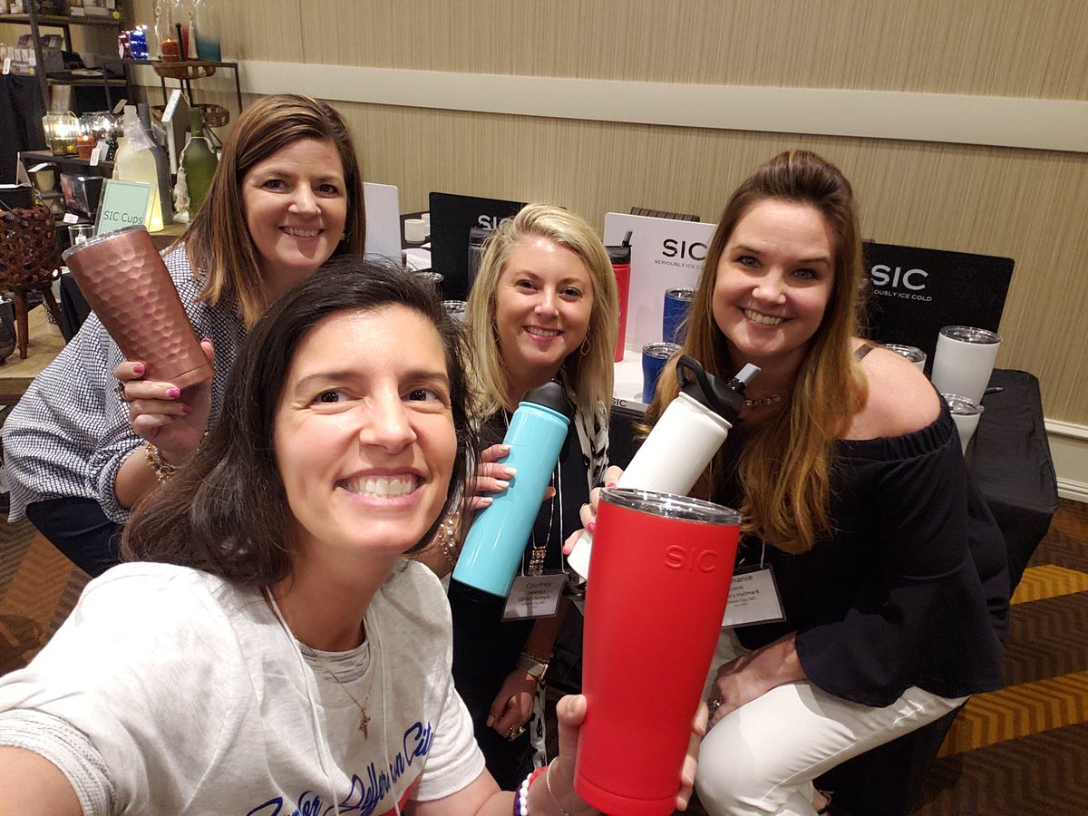 CarrieTergin's tweet photo. Who's thirsty?? SIC Cups coming soon to @CarriesHallmark! #GetSIC! #GetCarriesHallmark! #SicSelfie #SelfiewiththeMayor https://t.co/8sGWDanIYK