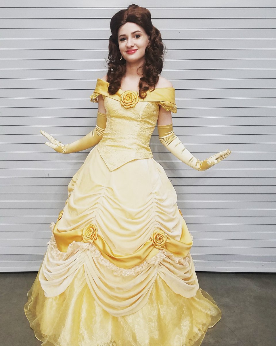 DAFevents's tweet photo. Our Princess Beauty attended @lilaccitycon today and met lots of new royal friends! She had a wonderful time.💛 Book her for your next event or celebration today by visiting https://t.co/rtHxEmkQMK !
#DreamsAreForever #LilacCityComicon #LCCC2019 #Princess #Cda #PrincessParties https://t.co/zP7BJoibr8
