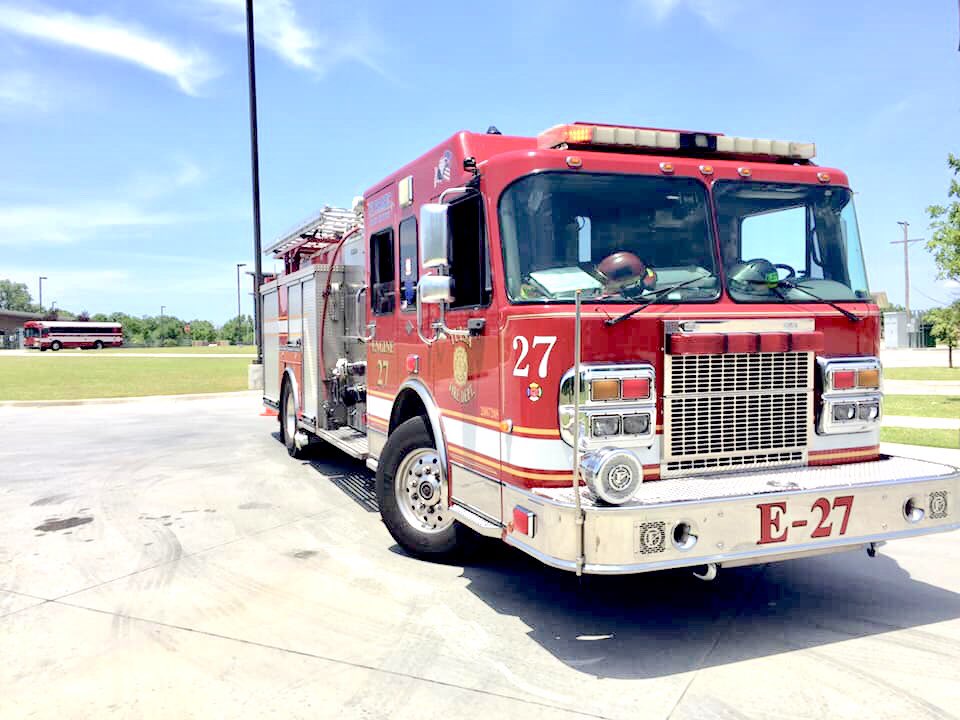 TulsaFire's tweet photo. Captain Chris Weisberg sent in some pictures of his Engine 27 crew passing it forward to a younger firefighter during training. They were helping Firefighter Corey Austin prepare for his Relief Driver Exam. #TFDEngine27 #TFDReliefDriverTraining #TFDCoreyAustin https://t.co/8zEcQvWmym