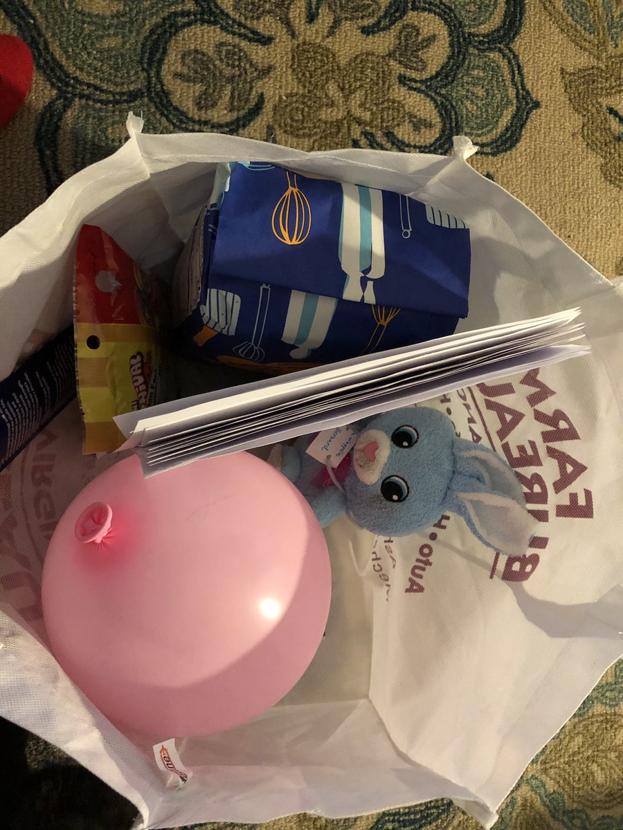 AHeadleyITRT's tweet photo. Many thanks to Mme Houlihan (can’t find on twitter) and @MmeJGillespie for the Oscar et La Dame Rose breakout. All setup to do with my IB A students tomorrow #frenchteachers #langchat #hcpswl https://t.co/McLKEdtjsX