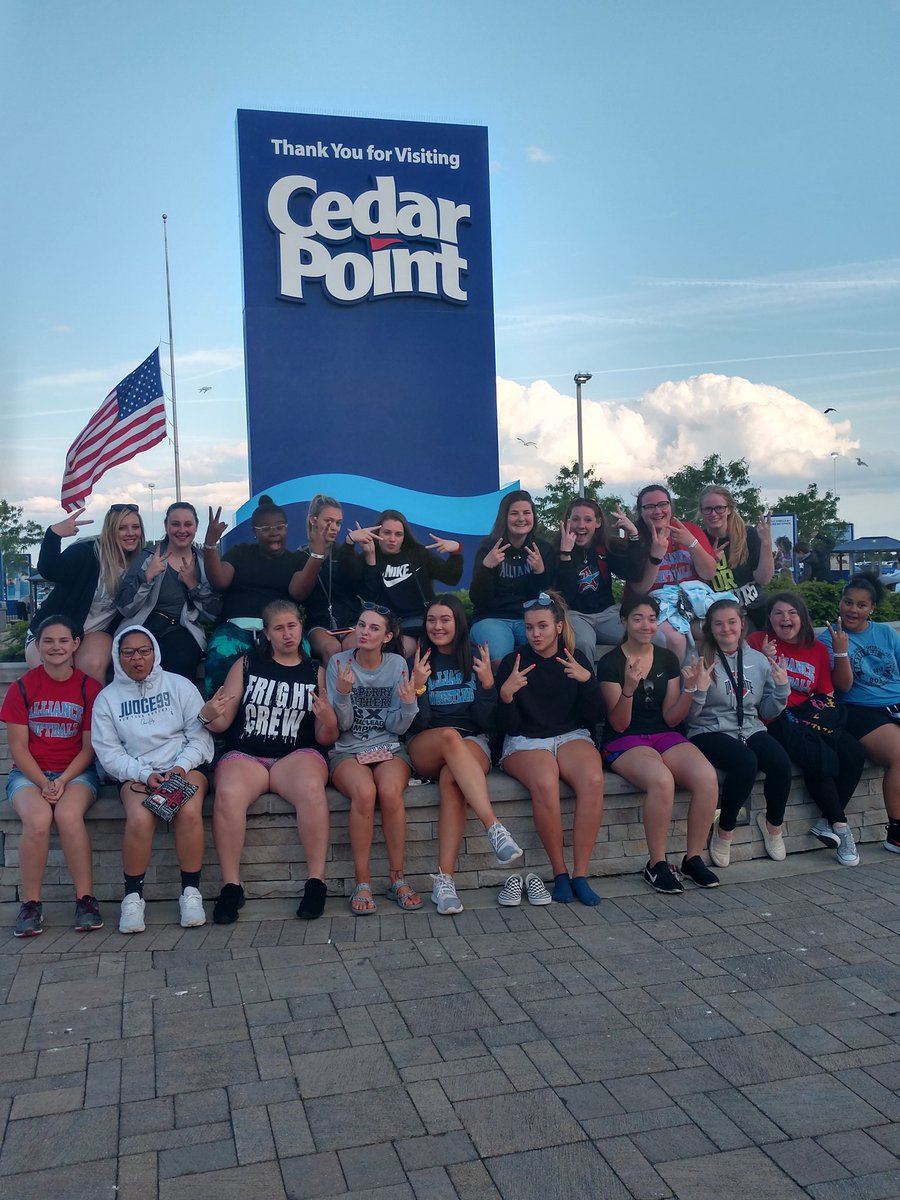 MrsBates3rd's tweet photo. Cedar Point! AHS Softball! #RepthatA https://t.co/QGEZKmcX9u