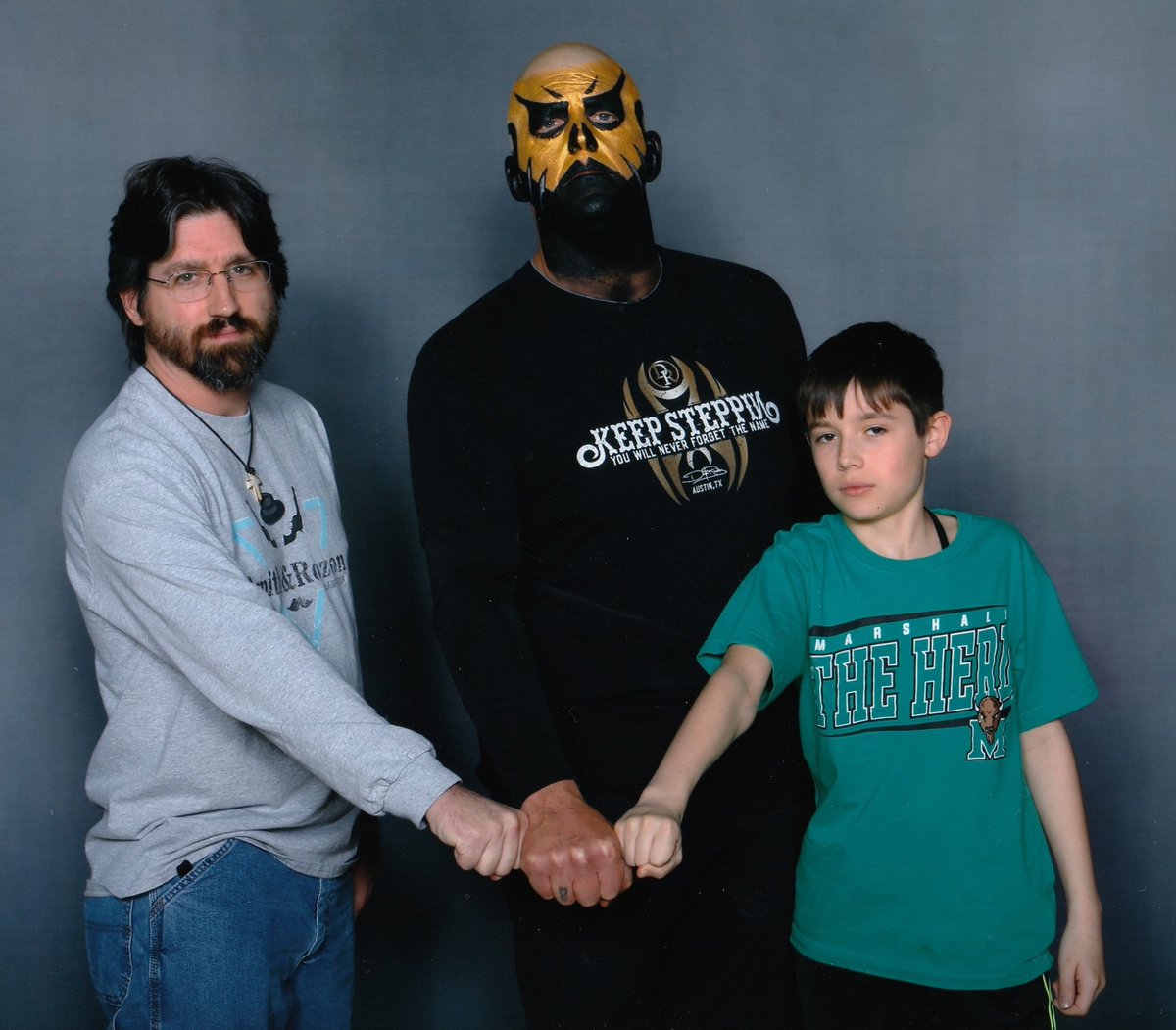DanaFromCK's tweet photo. So cool to also meet @dustinrhodes this year at @lex_con. I think he was impressed by my son's knowledge of his early #WCW #WarGames matches. #WWE #Goldust #DustinRhodes #LexCon2019 #MarshallUniversity #GoHerd #WeAreMarshall #WynonnaEarp https://t.co/CpydrHyMXm