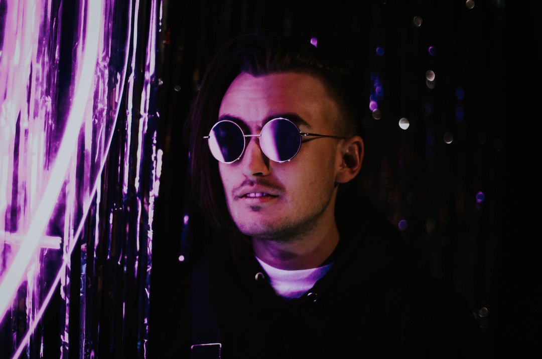 issuu's tweet photo. "My way of dealing with this is going on tour and asking people to be present with me, asking people to meditate."
@gnash opens up with @killinitmag on Issuu: https://t.co/9QL4qdA0Me https://t.co/2soJwBknUc