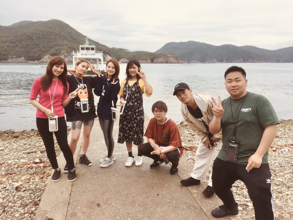 公式 やすとものいたって真剣です サバイバルの男女がご対メーン これからどんな恋が始まる そういえば トット様はいずこへー 恋愛島 やすとも トット 恋 恋愛 始まり サバイバル 生活の始まり 今は笑顔 極限 の時間過ごすことに