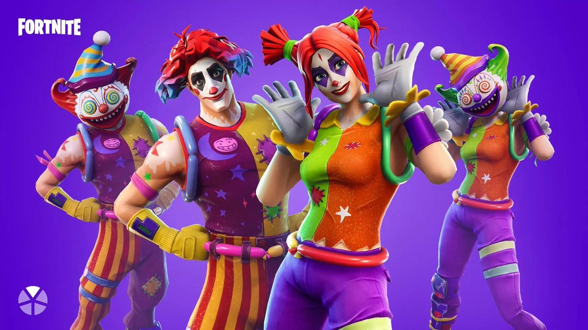 BattleRoyalMeme's tweet photo. XXIF and Ronaldo showing up to the WC Finals in NYC https://t.co/HWPjLXcea1