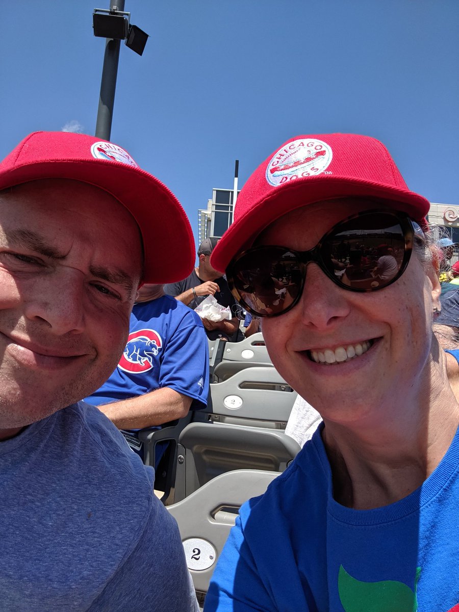 wagnernancy's tweet photo. Great day with the #chicagodogsbaseball #rtsd26Learns https://t.co/nByFOZ12YY