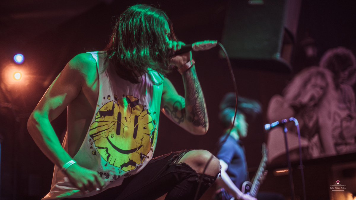 tiestotreason's tweet photo. An evening well spent with both fans and friends in Santa Ana. Much love and thanks to everyone. 🖤🙏🏼
📸: Echo Ridge Media https://t.co/8JWMmPNym1