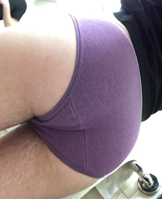 Here's my butt hope you like it ;3c https://t.co/7IYihE7VqL