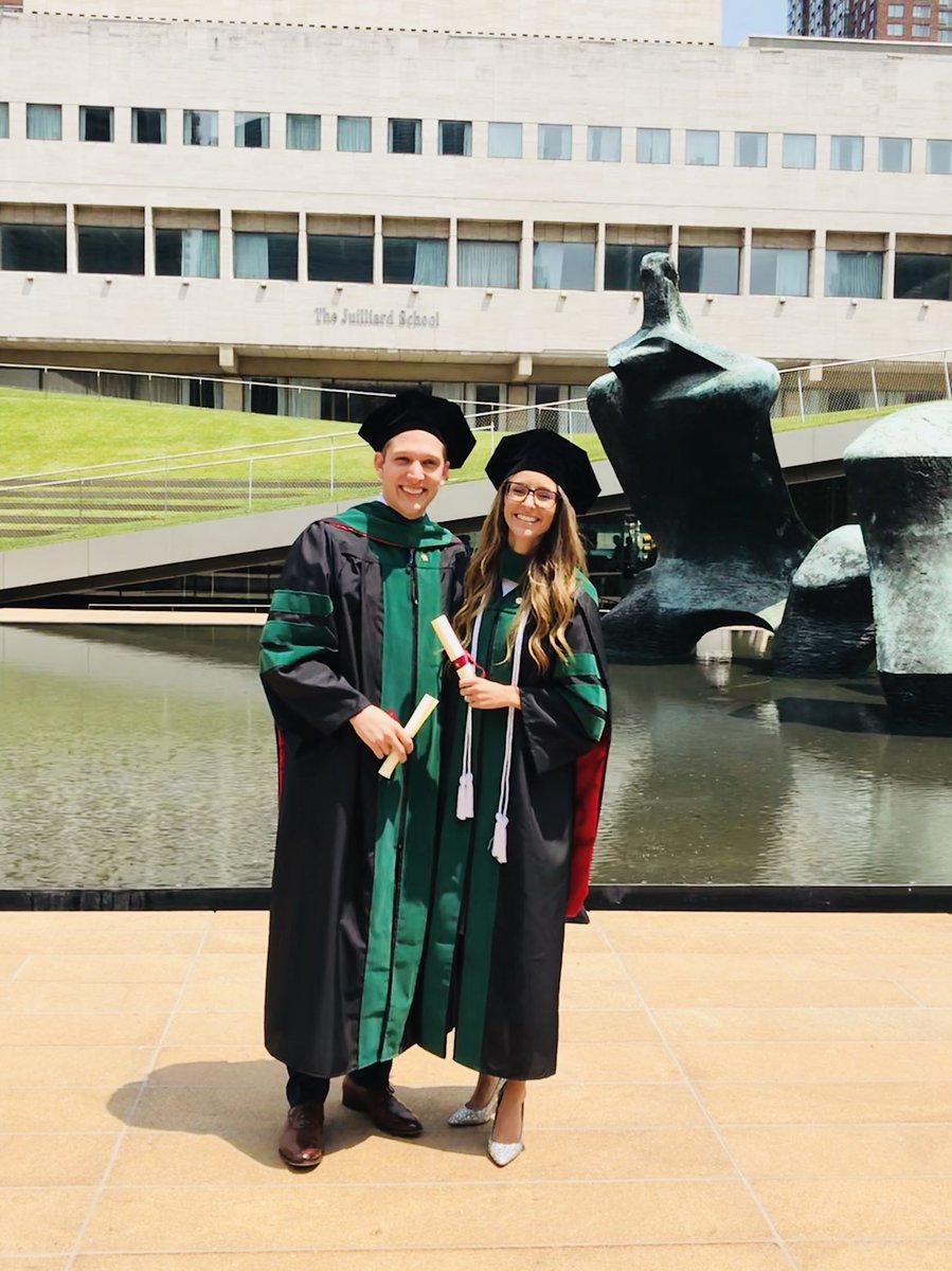 VanessaPetrakMD's tweet photo. Officially became Dr. Vanessa Petrak, M.D. today. Still getting used to my new last name! I am beyond excited to start my EM residency @RushEmergency in a month! #MeetTheDrPetraks #doubledoctors #graduation https://t.co/6FdjZb35EM