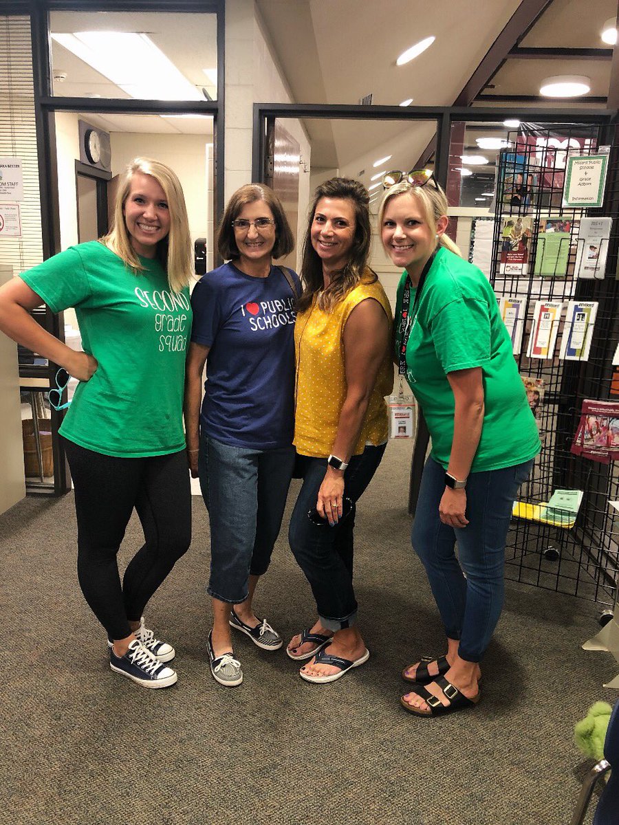 MBSchanou's tweet photo. #goodbye2ndgrade #hello3rdgrade #lastdayofschool #elementaryteacher #looping #teacherlooping #schoolsout @MPSElemEd @MillardPS @MPS_Abbott https://t.co/0PgOISAr0A