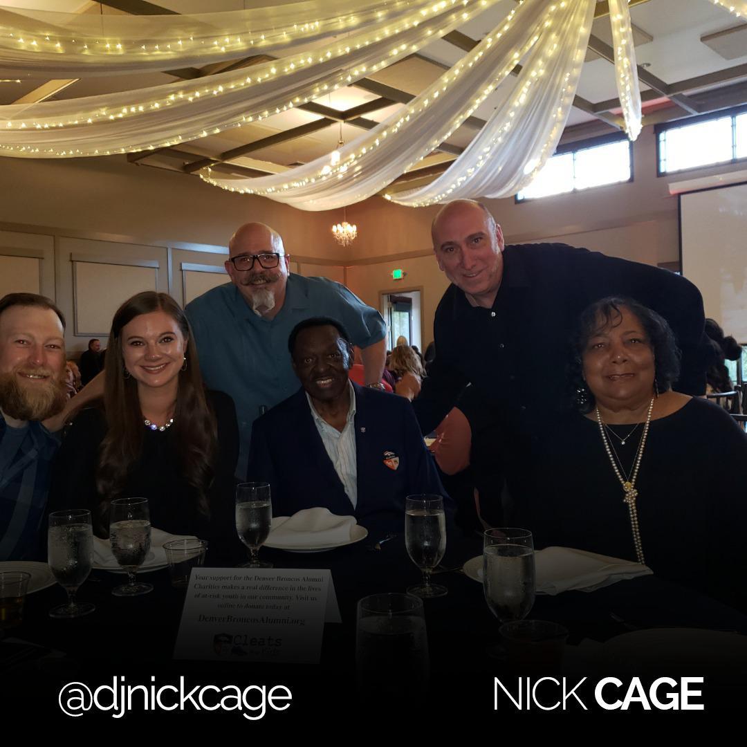 DJnickcage's tweet photo. Denver Broncos Alumni dinner at #thecooltable #odellbarry @djbeardo #newfriends #codaily #cocontent #coalbum https://t.co/F42vUozoBu