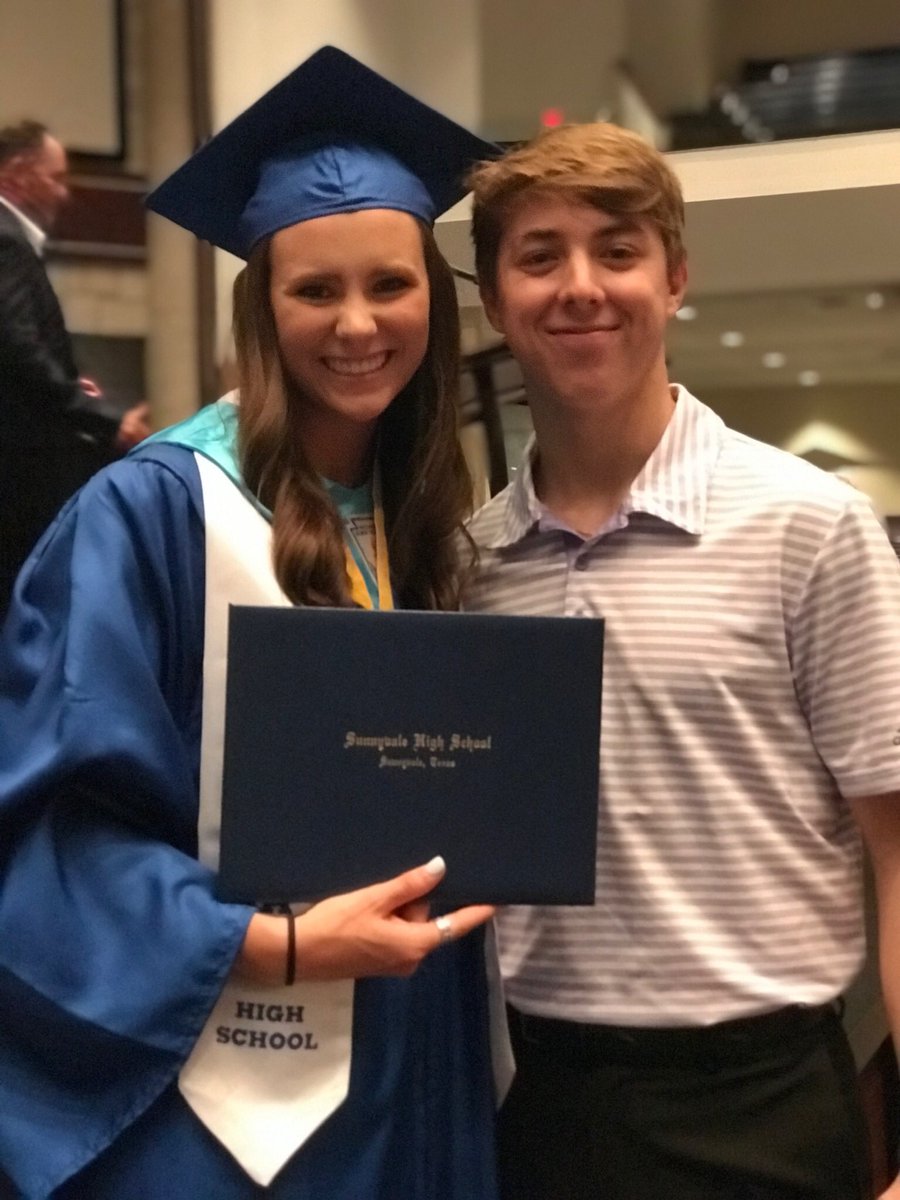 ChristiAMorgan's tweet photo. Happy Graduation Day to you @bmorgan_21! Love and am SO proud of you! Can’t wait to see what God has in store for you at Tarleton! #cousintwins https://t.co/p6sROZoKQn
