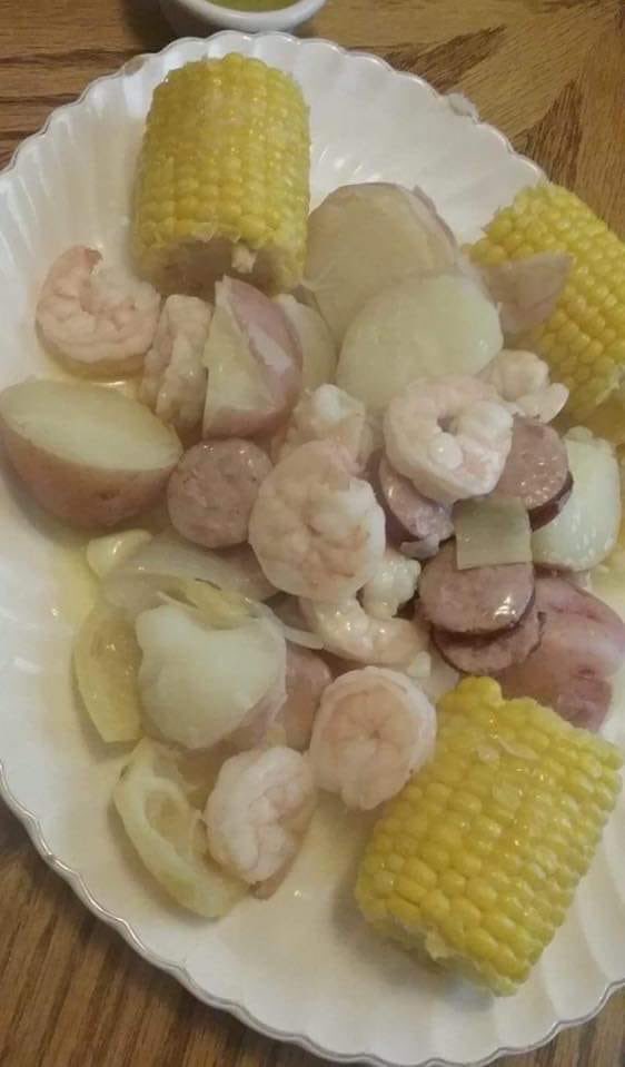 D_Kosher_Bruh's tweet photo. #SingleMenWhoCook seafood is my favorite dish ๐คค๐คช https://t.co/xK4f2n6Cdh