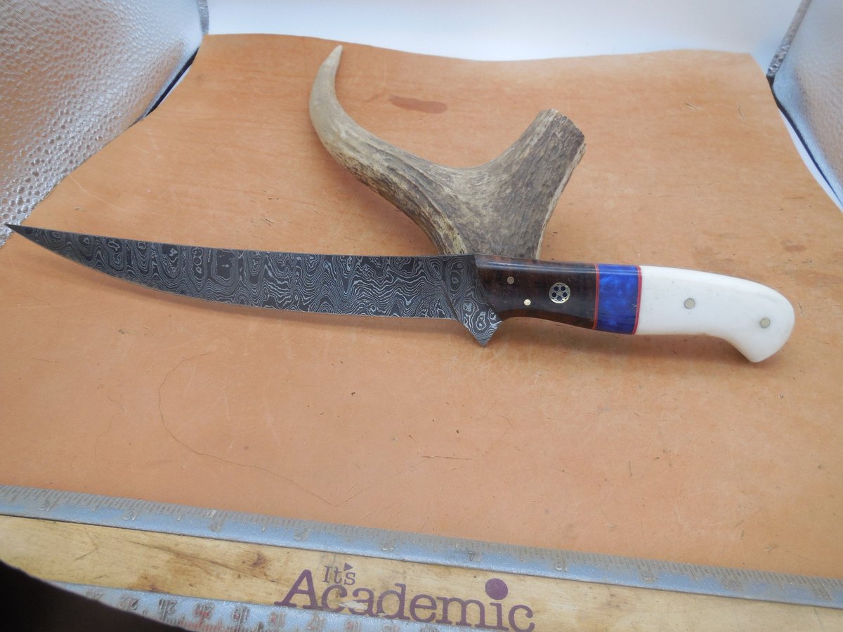 Ericsknives's tweet photo. Excited to share the latest addition to my #etsy shop: Damascus Fillet Knife with Tri Colored handles Mosiaic pin https://t.co/5FLP3nYJys #fishing #boneing #filletknife #knife #fish #camping #outdoors #chefknife https://t.co/kKYNqTYIgY
