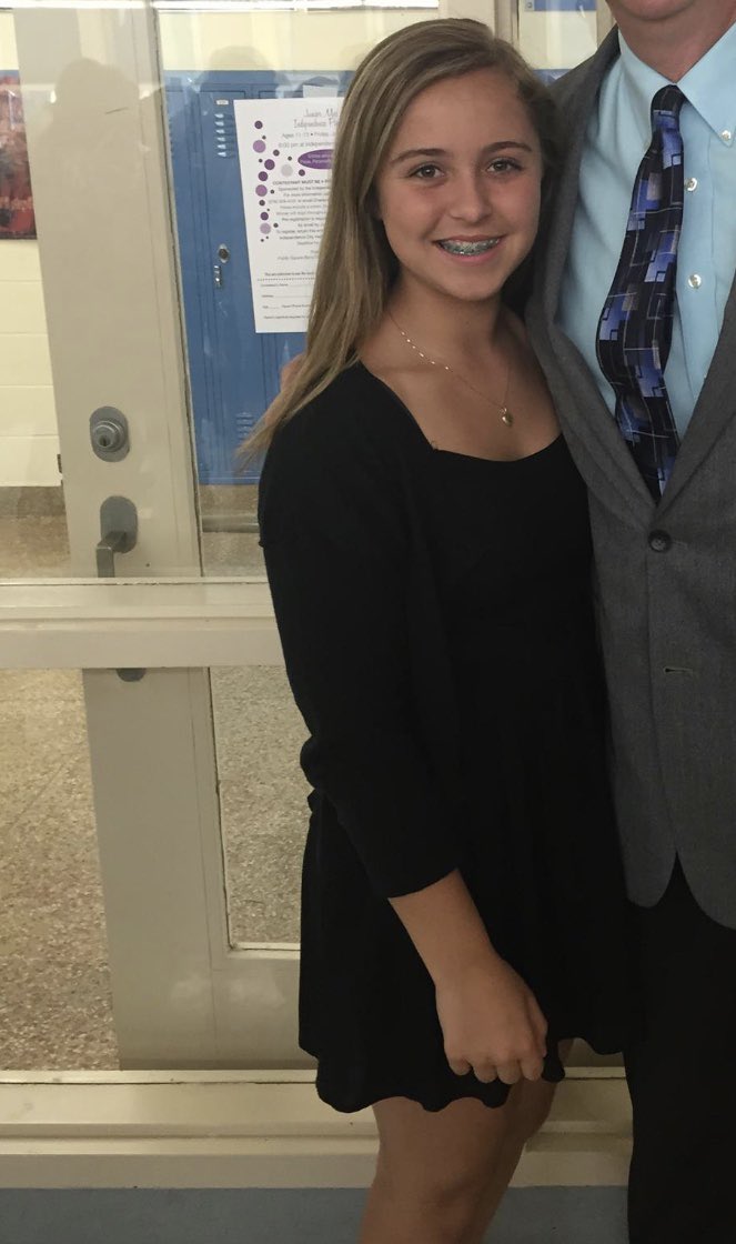 Bayleighwise_'s tweet photo. Time flies...

8th grade graduation - - - > High school graduation. https://t.co/bIwdVb8elX