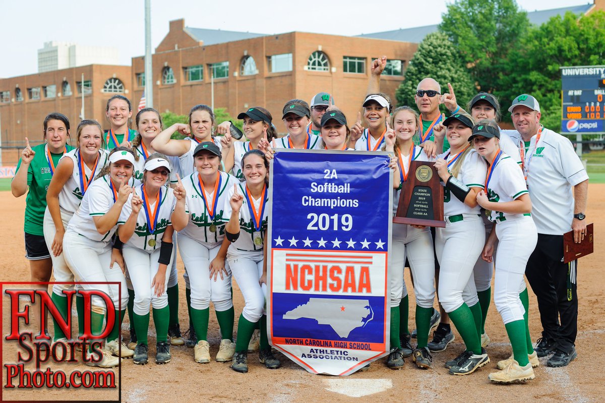 fnd_photo's tweet photo. @WSHSathletics From West Stanly's 2A Championship Celebration https://t.co/ne7o7wYT7X
